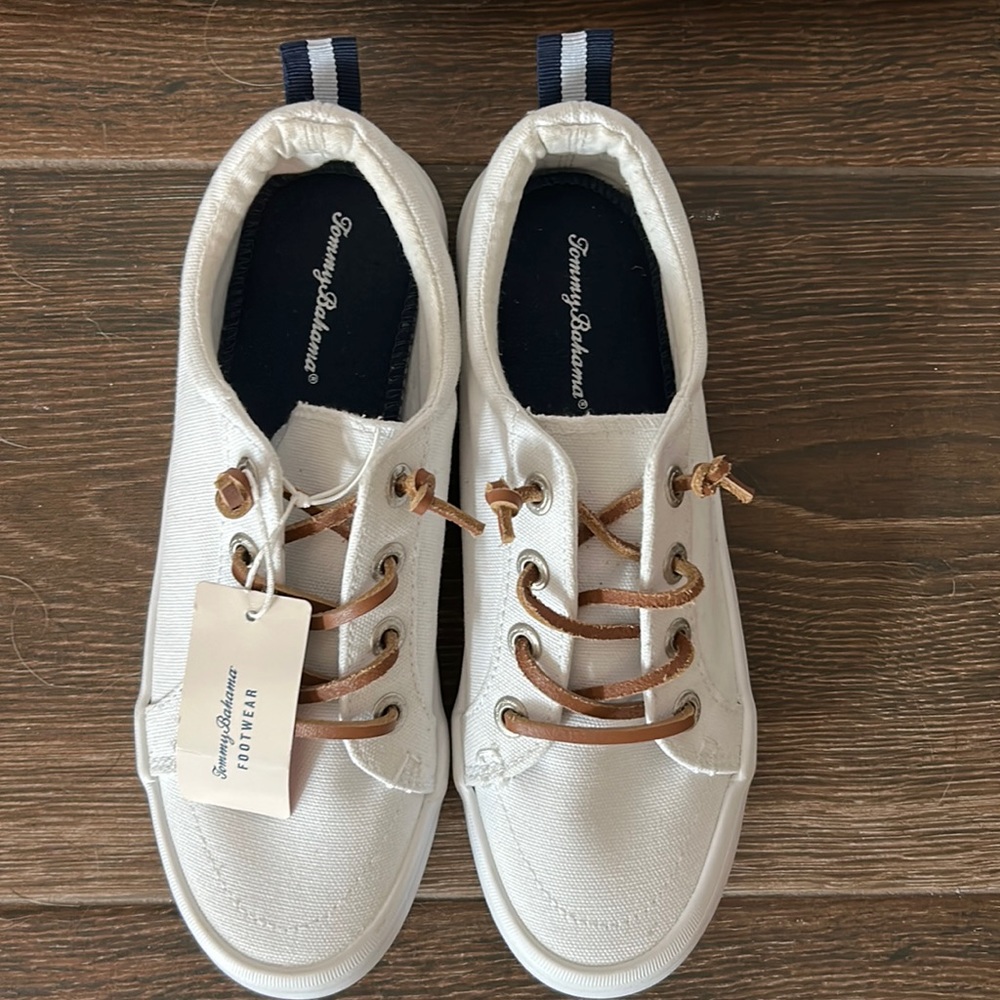 Tommy Bahama Women's size 8 Canvas Boat shoes